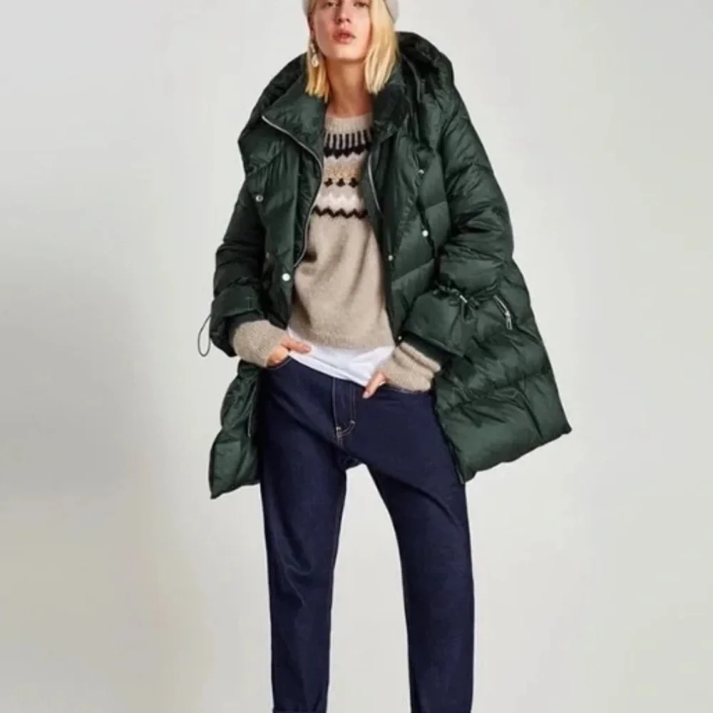 Zara Green Down Puffer Coat with Hood â Womenâs Medium - Picture 2 of 13